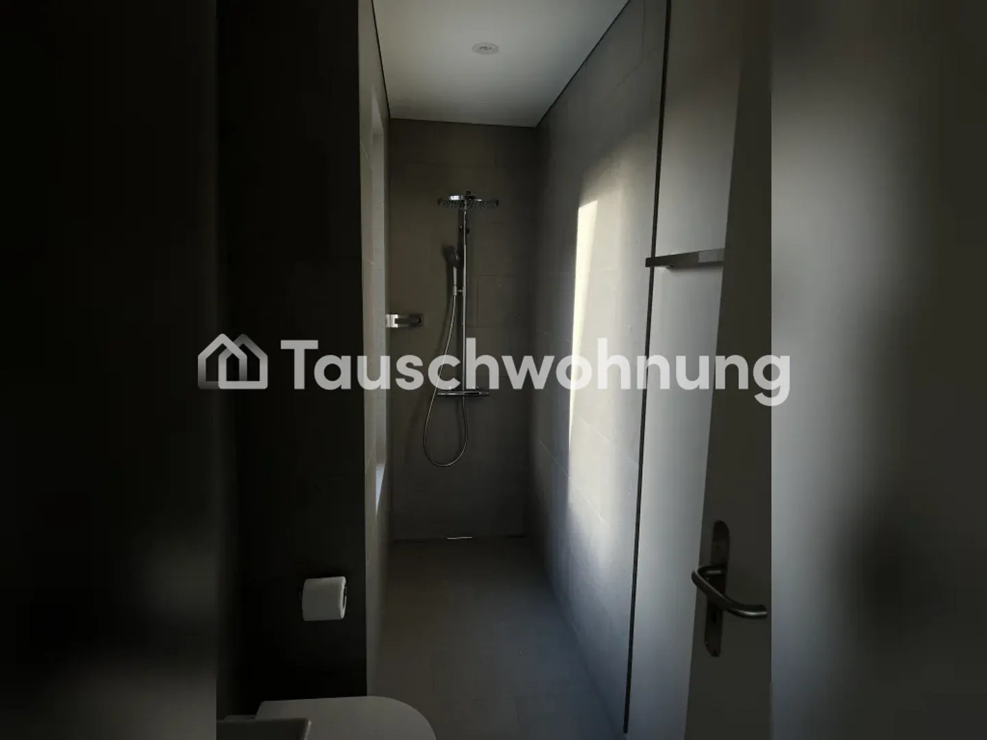 Belle et lumineuse appartement en attique - Photo 4 sur 7