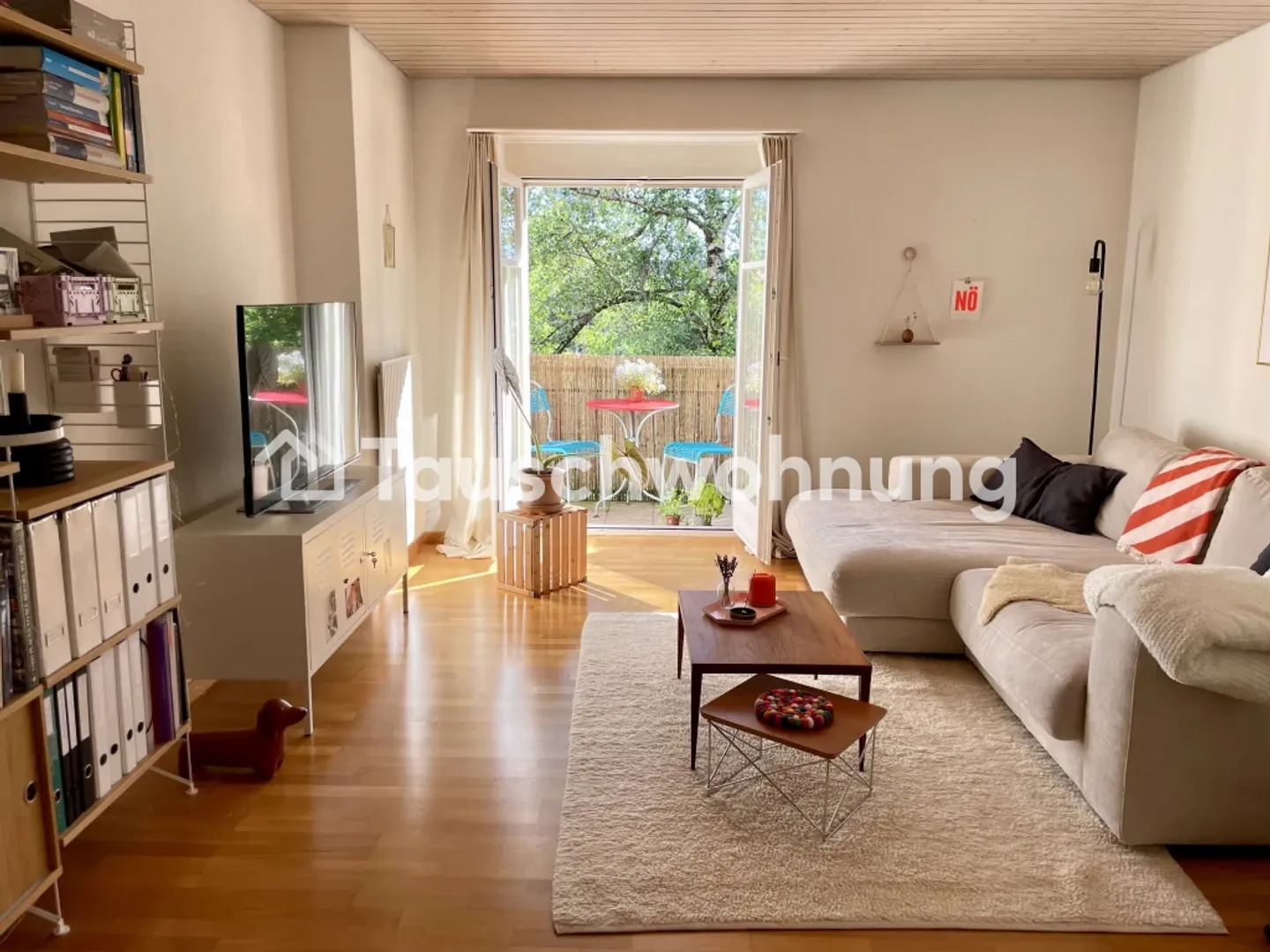 Exchange 2.5-room apartment in Zurich District 3 - Photo 1 of 4