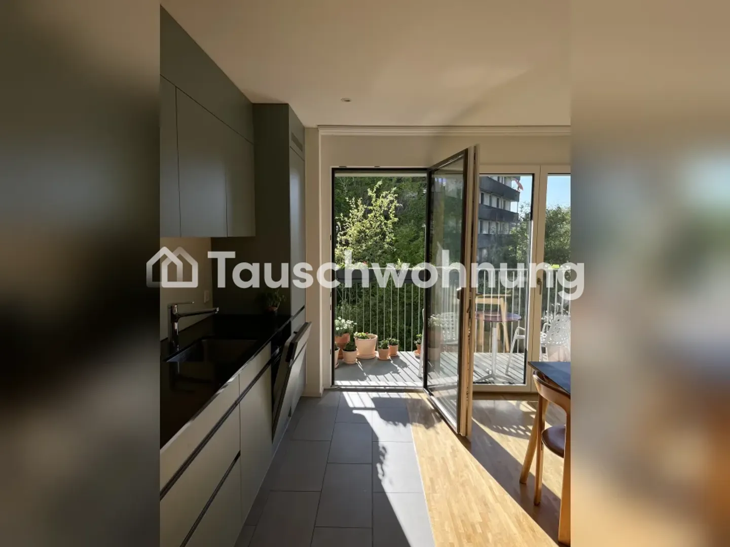Charmante Wohnung mit Grünblick - Foto 2 von 3