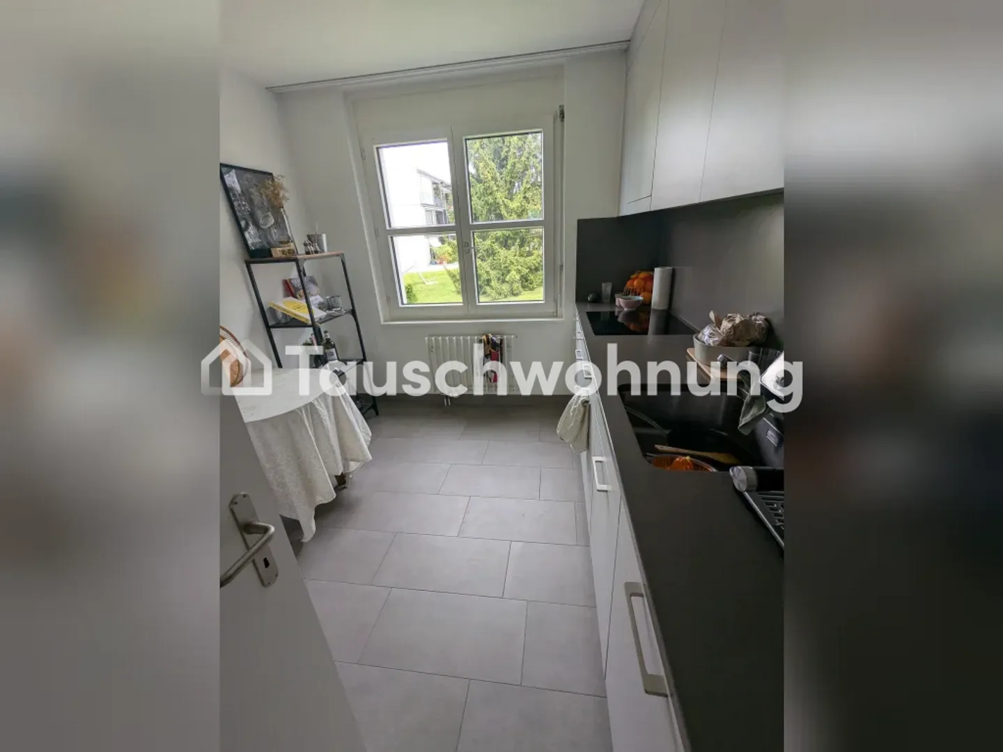 Recherche 3-4 pièces, offre 2.5 pièces. Zone Wollishofen - Photo 2 sur 4