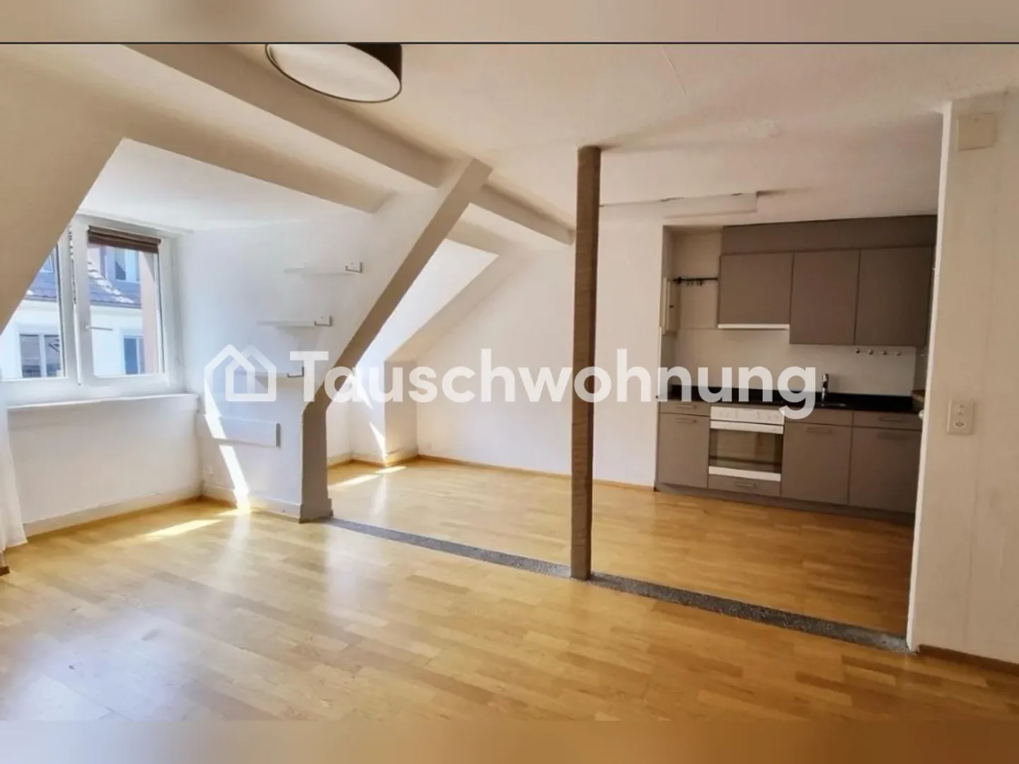 2.5-room apartment in Zurich - Photo 1 of 5
