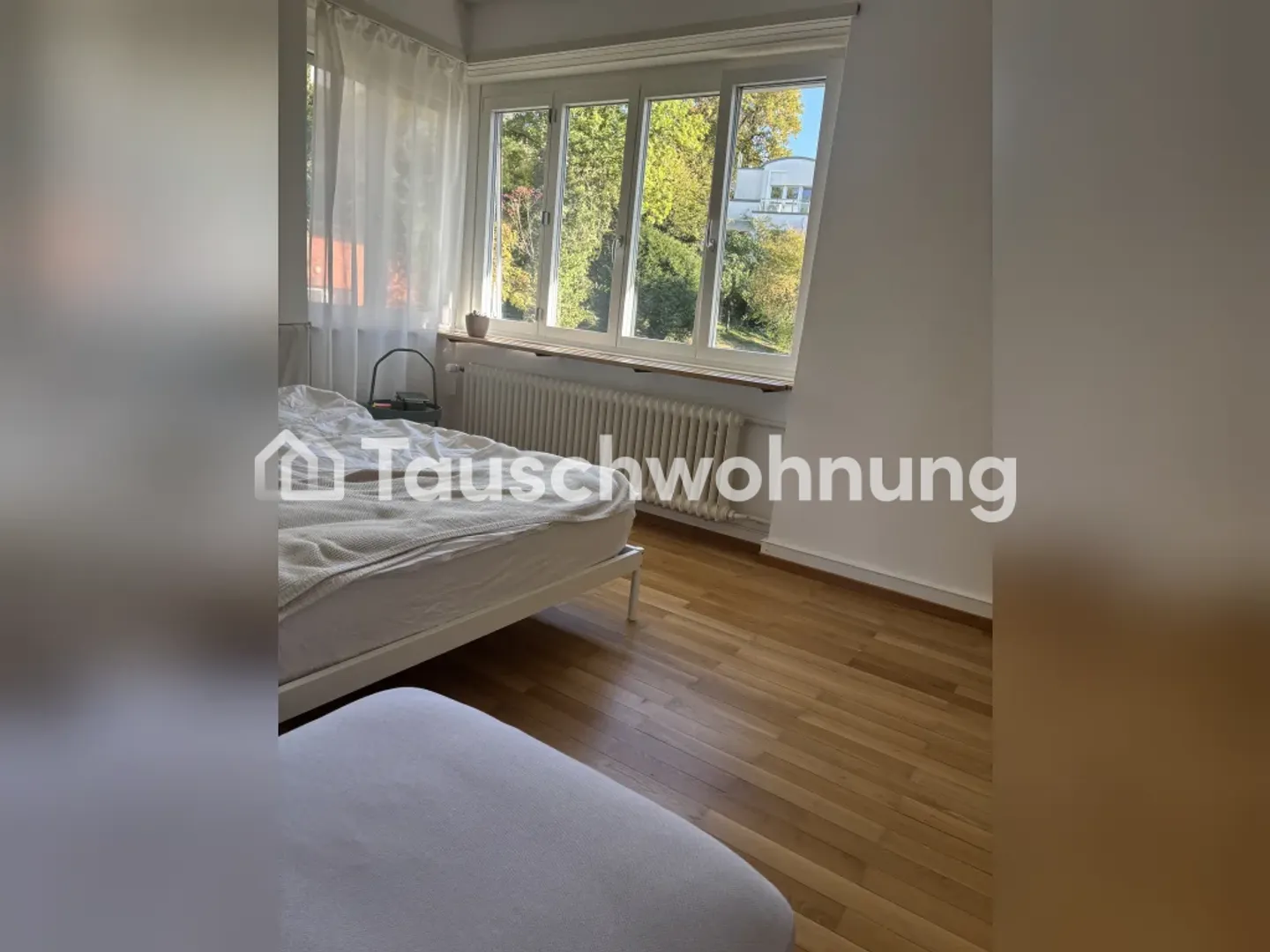Appartement lumineux de 3 pièces dans le vieux bâtiment du district 6 - Photo 3 sur 5