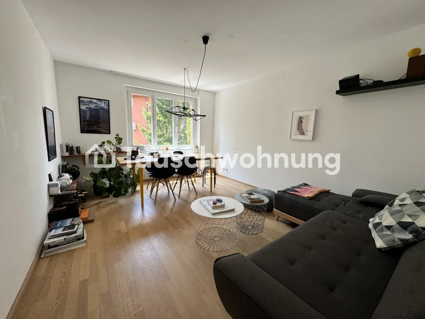 3.5-room apartment in Zurich, District 3 - Photo 1 of 10
