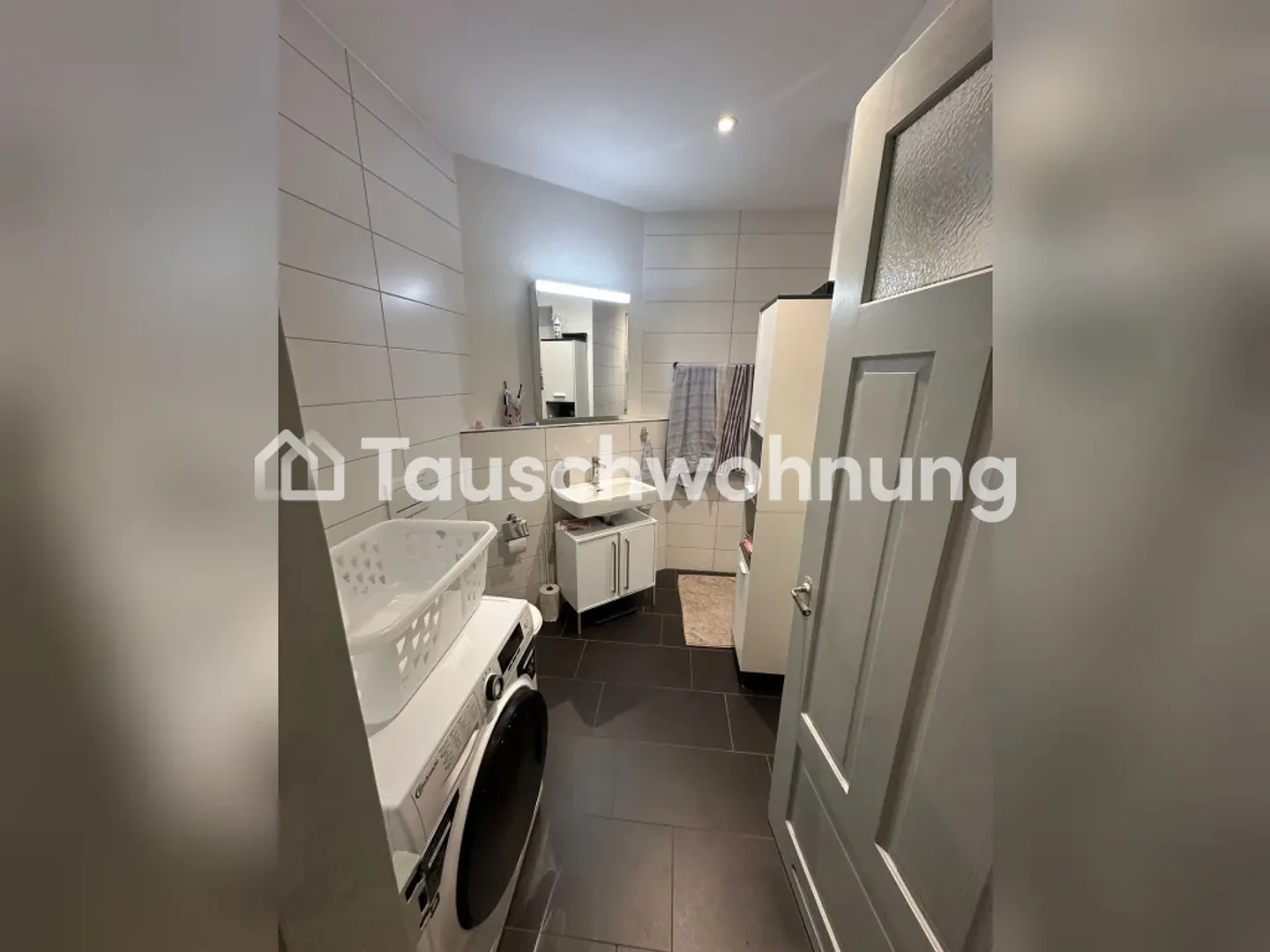 Exchange 3-room flat in Zurich, District 3 - Photo 4 of 8
