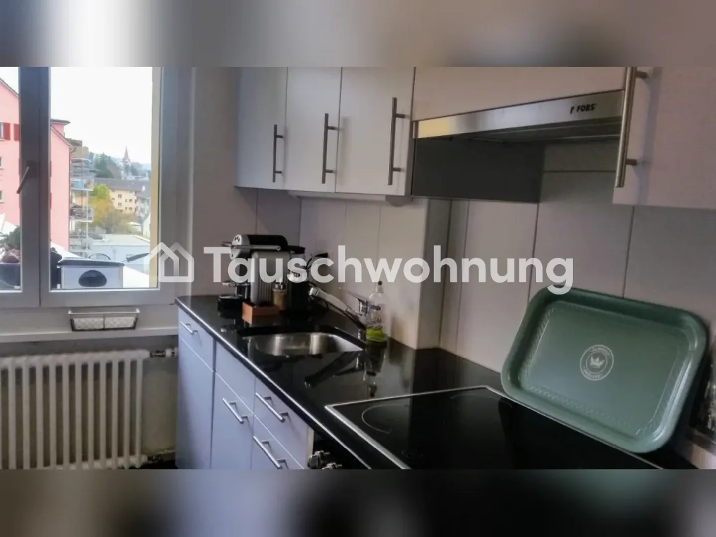 3.5 rooms, with large balcony and view over the city in Höngg - Photo 2 of 10