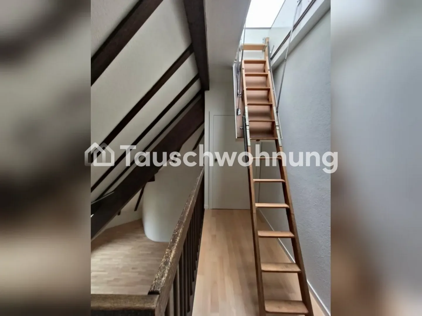 3.5 Rooms | District 1 | Rooftop Terrace | Old Building - Photo 5 of 9