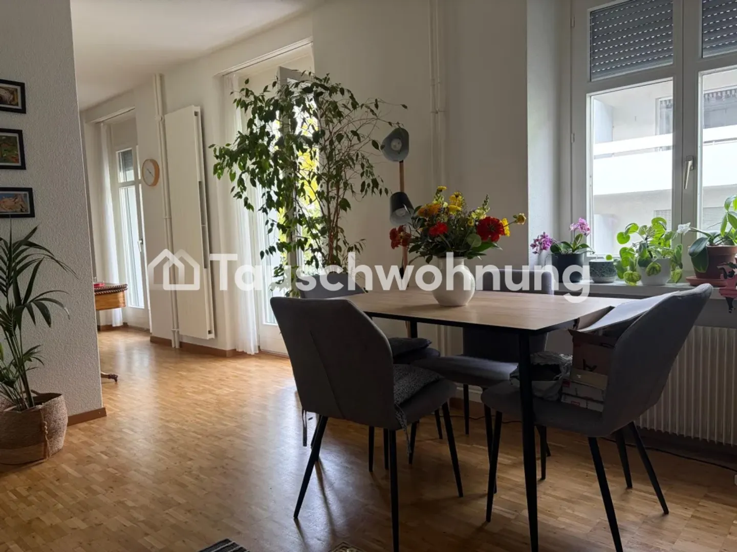 Tausche 2.5-Zimmer-Wohnung in Zürich, Kreis 4 - Photo 1 of 6
