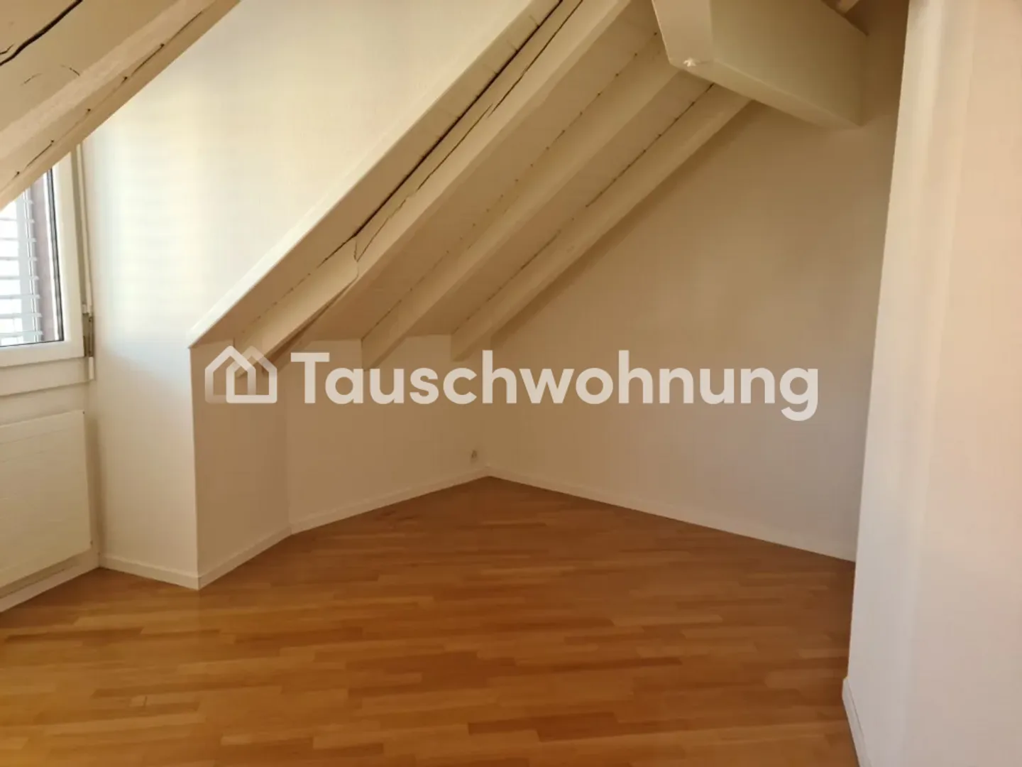 Zurich, District 6: 3.5-Room Attic Apartment, 65 m² - Photo 5 of 6