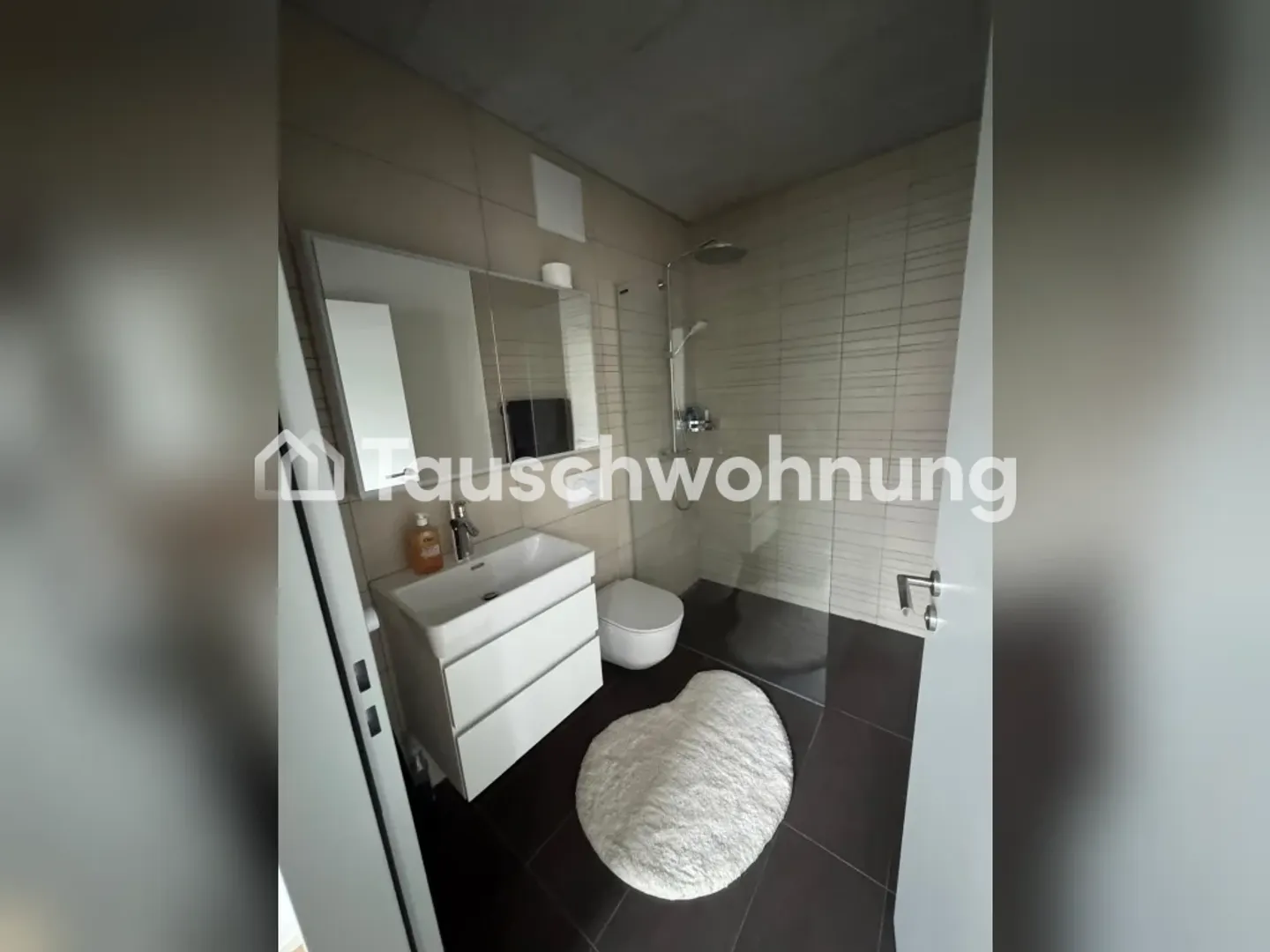 Beautiful 2.5-room apartment in Basel🤍 - Photo 2 of 8