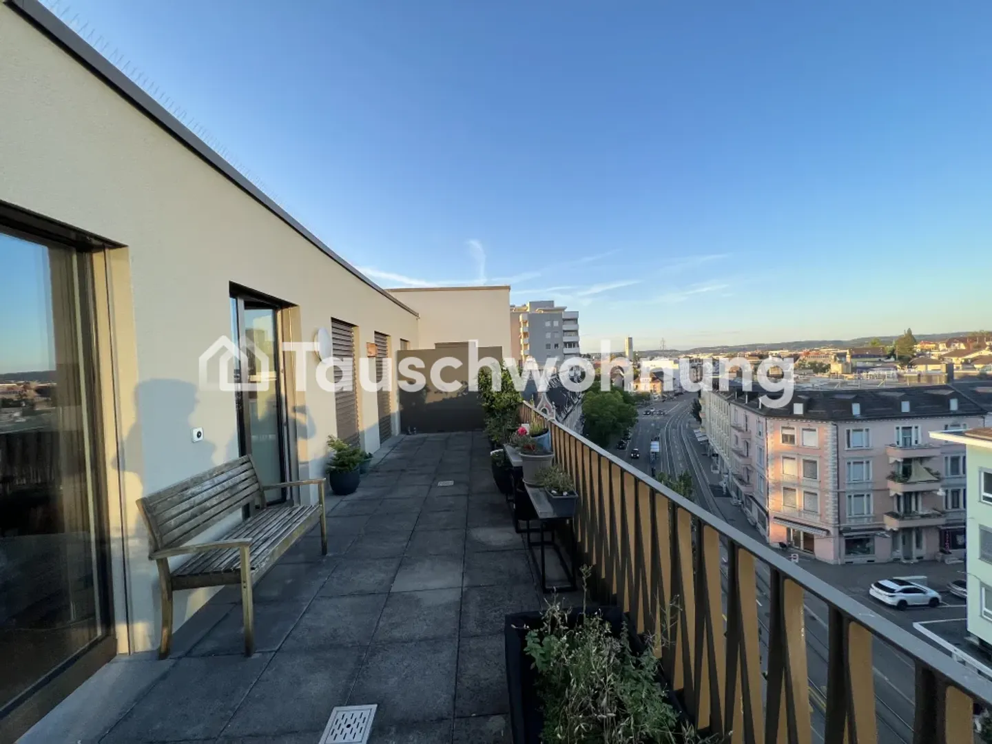 2.5-room apartment in Zurich, District 11 - Photo 1 of 6