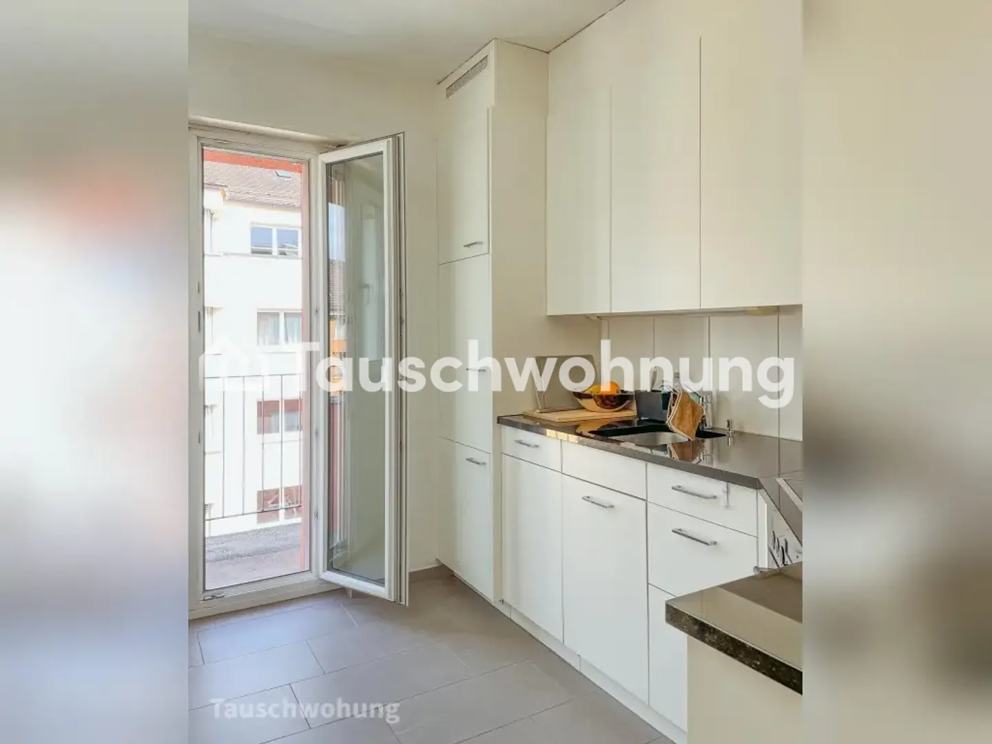 moderno appartamento di 2 stanze con due balconi - Foto 3 di 3