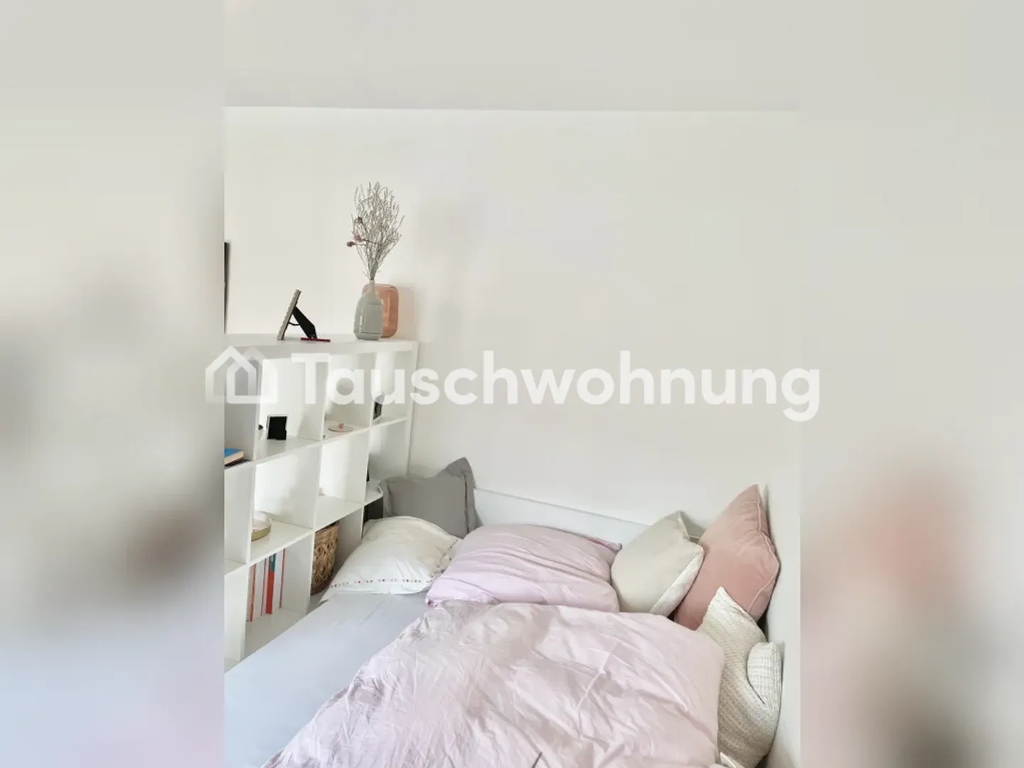Charming small apartment in Zurich, District 8 - Photo 5 of 7