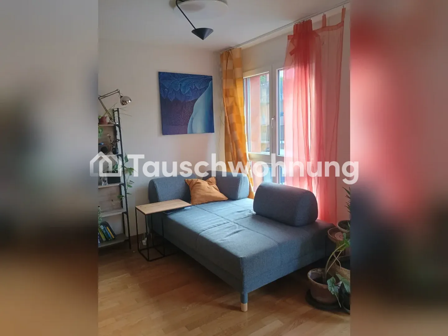 Zurich, District 4: quiet sunny 2-room apartment for exchange - Photo 4 of 9