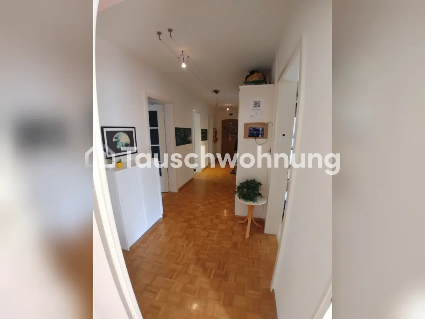 Bright 4-room apartment - Photo 2 of 3