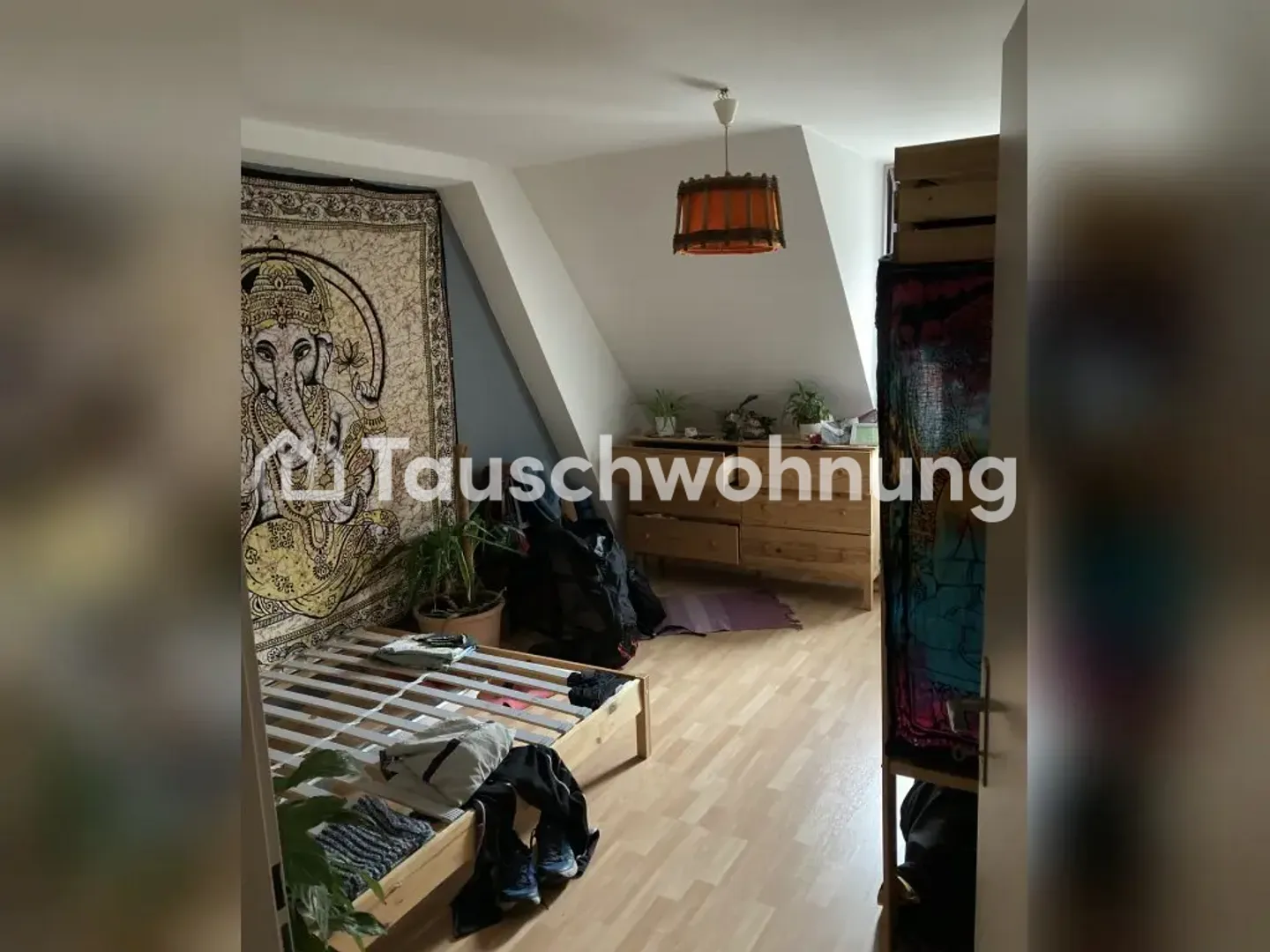 Appartement sous les combles à Wipkingen avec vue sur la ville et beaucoup de lumière ! - Photo 3 sur 5