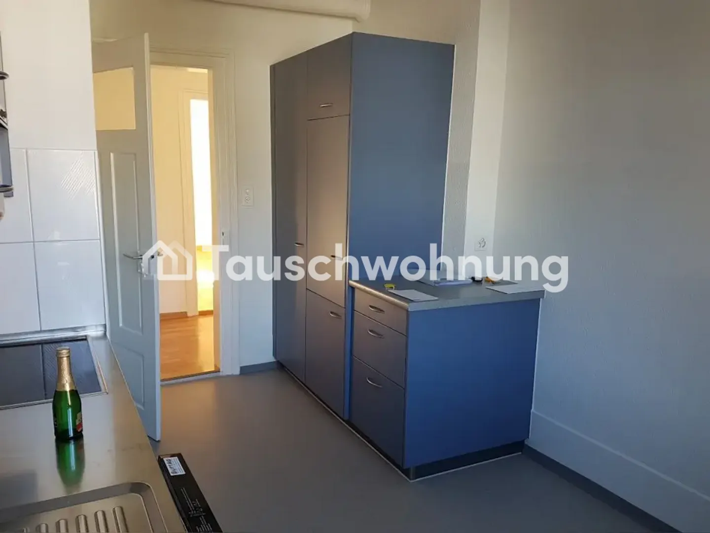 Beautiful old apartment with balcony in Wiedikon - Photo 3 of 4