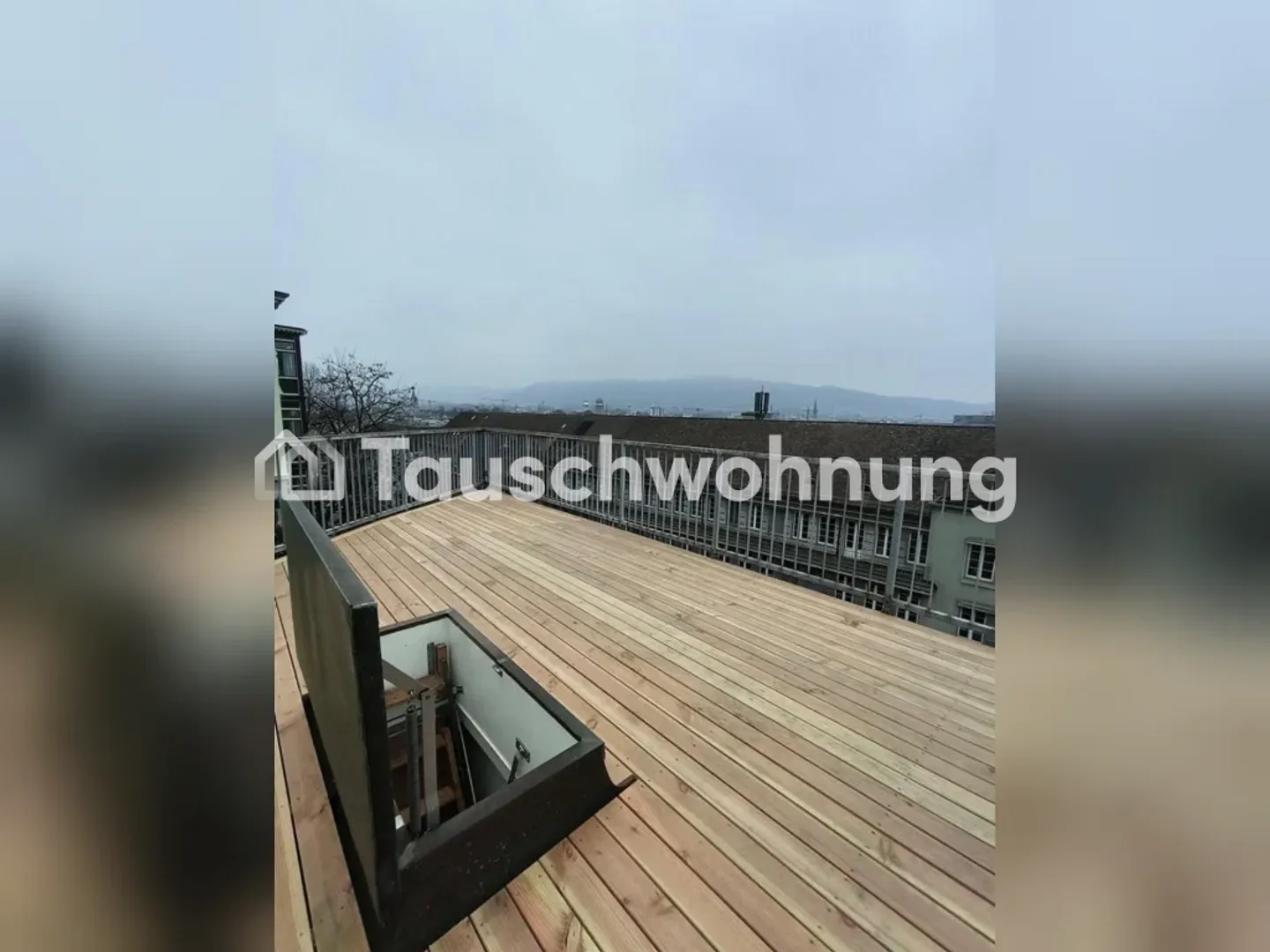 3.5 Rooms | District 1 | Rooftop Terrace | Old Building - Photo 8 of 9