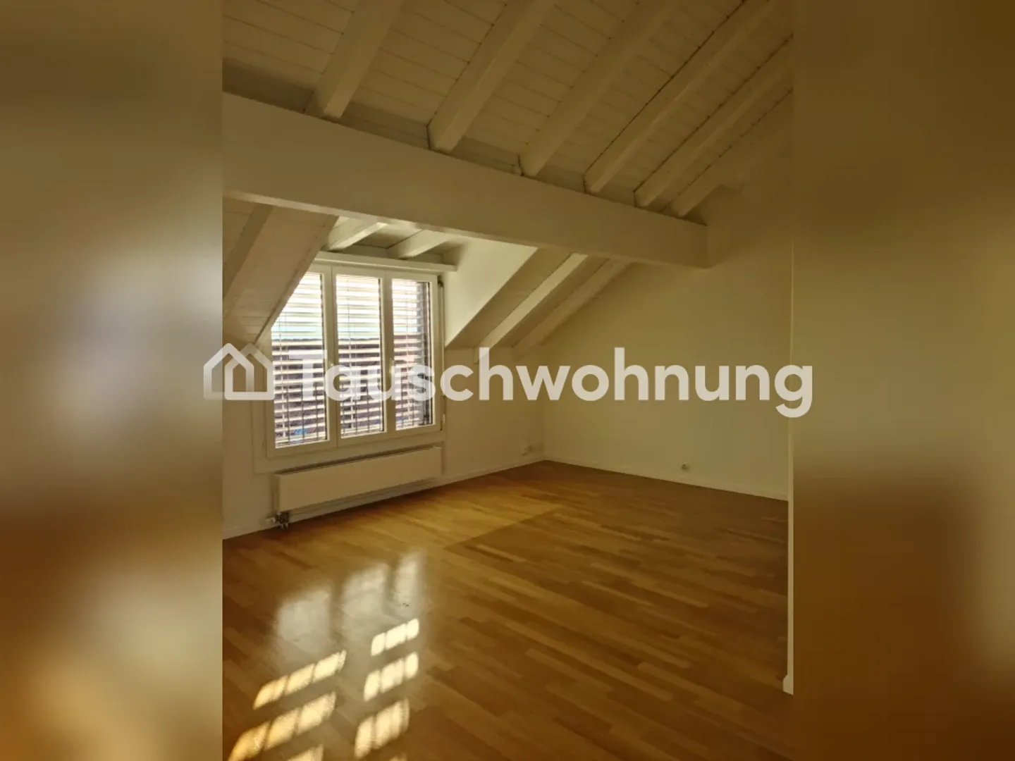Zurich, District 6: 3.5-Room Attic Apartment, 65 m² - Photo 3 of 6