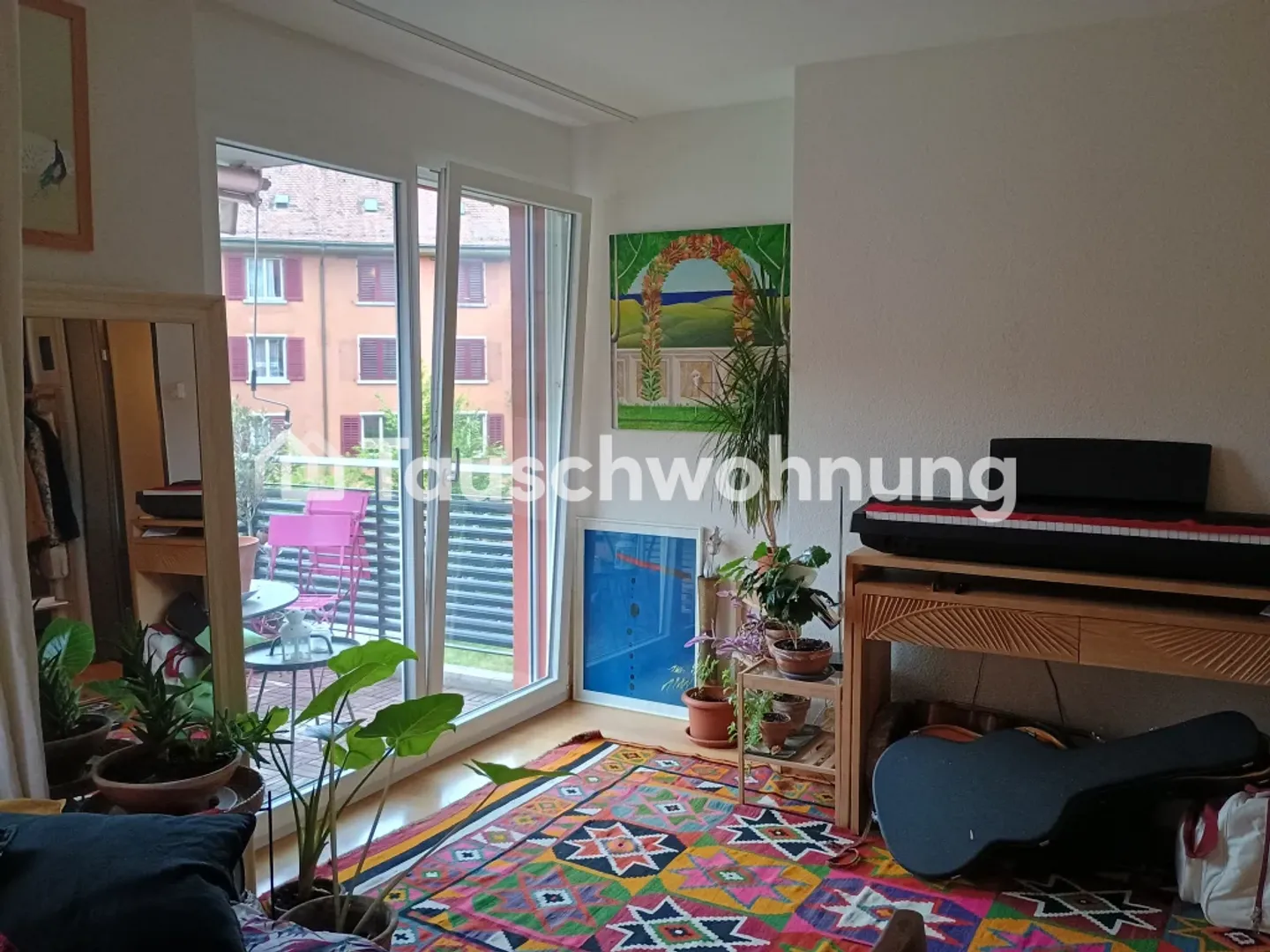 Zurich, District 4: quiet sunny 2-room apartment for exchange - Photo 1 of 9