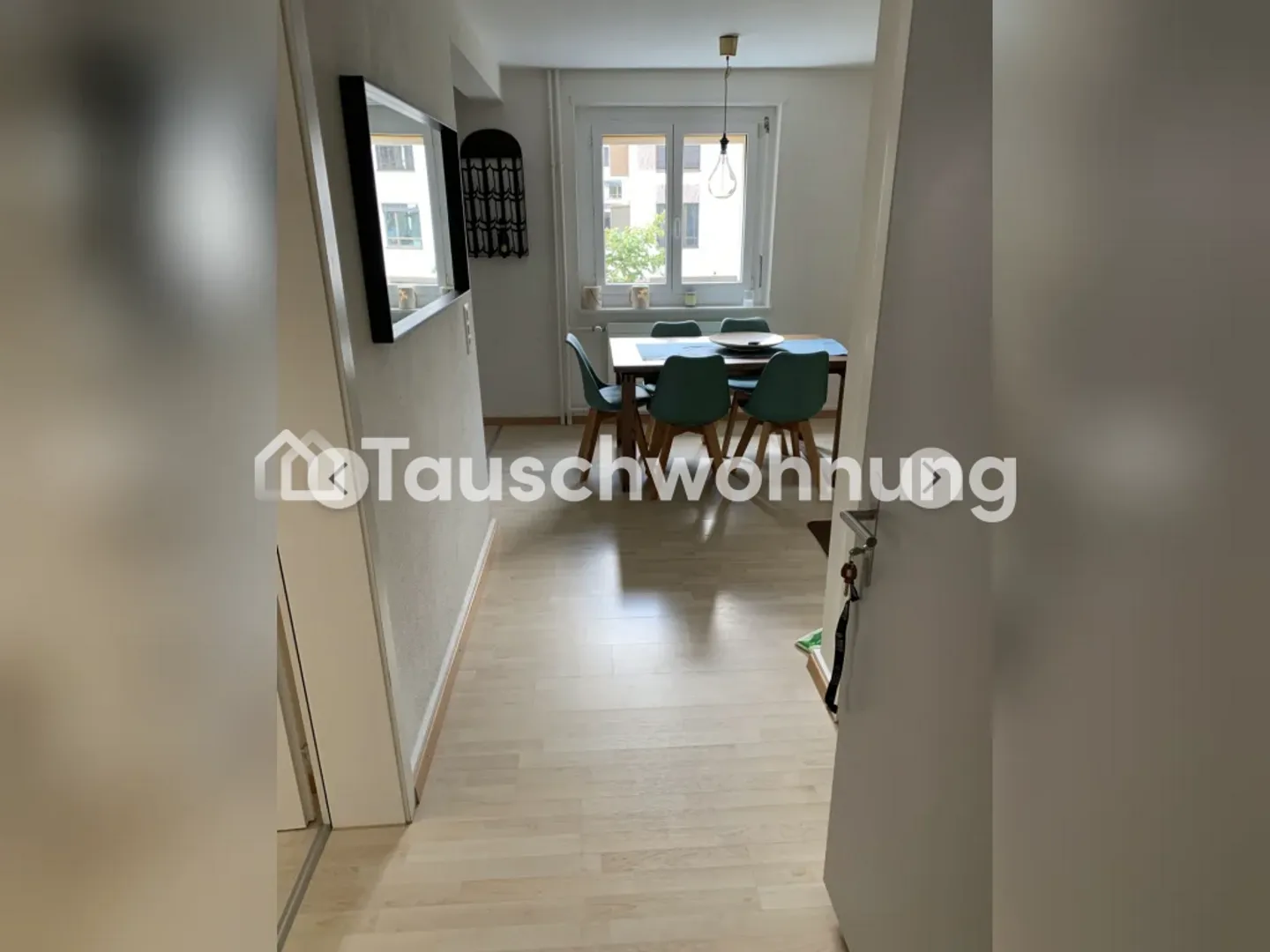 Exchange 2.5 rooms in Wiedikon on the 2nd floor for a larger apartment - Photo 2 of 11