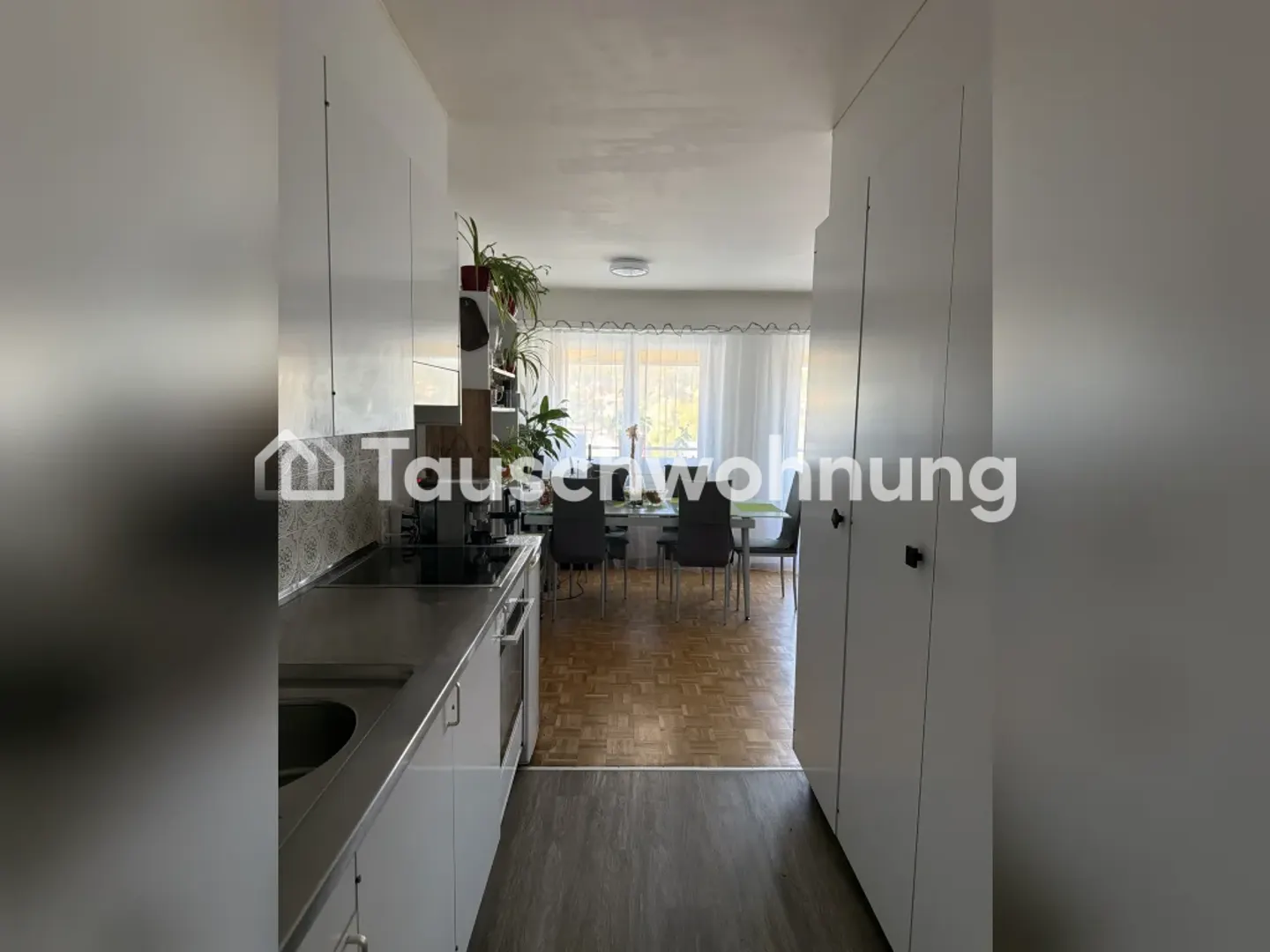 Geräumige Wohnung mit Balkon - Foto 6 von 8