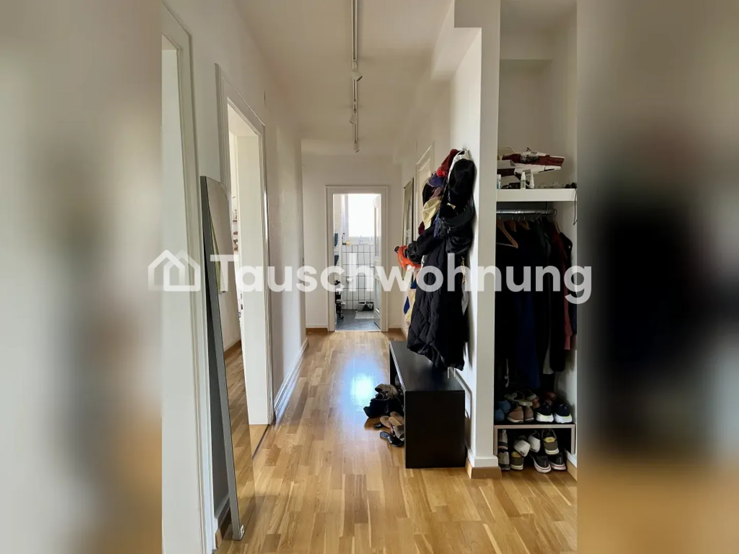 4-room apartment with balcony and unobstructed lake view - Photo 11 of 13