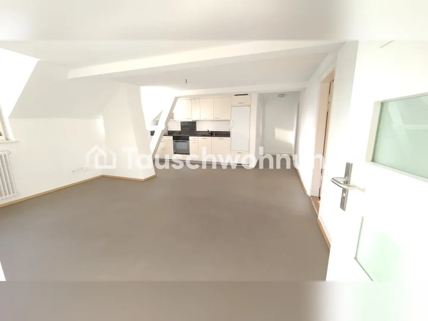 3-room apartment in Zurich, District 8 - Photo 2 of 6