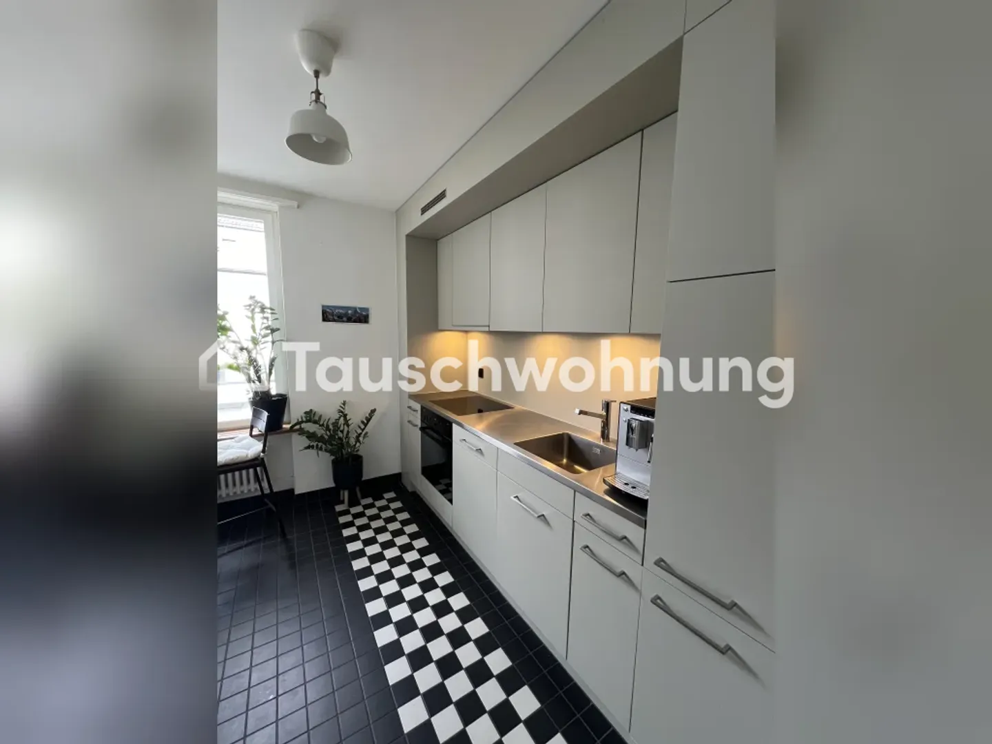 Zürich District 4: Exchange 3.5-Room Apartment - Photo 3 of 6