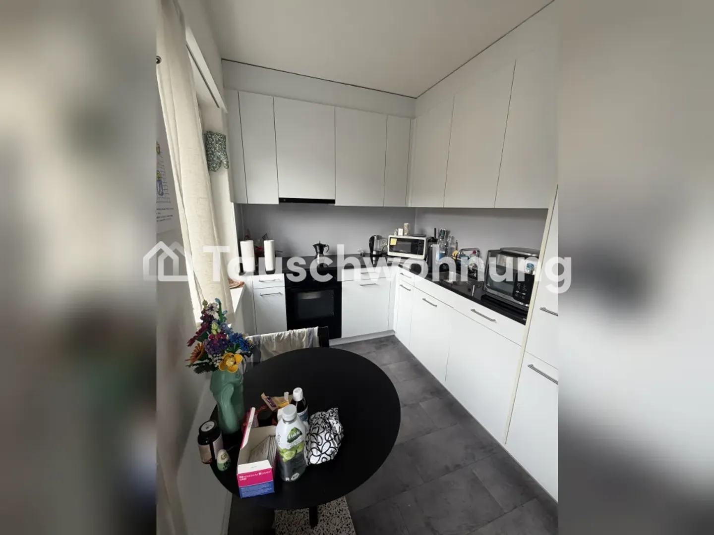 2.5 Room Apartment in Zurich, District 3, 55 m², Parking - Photo 7 of 11