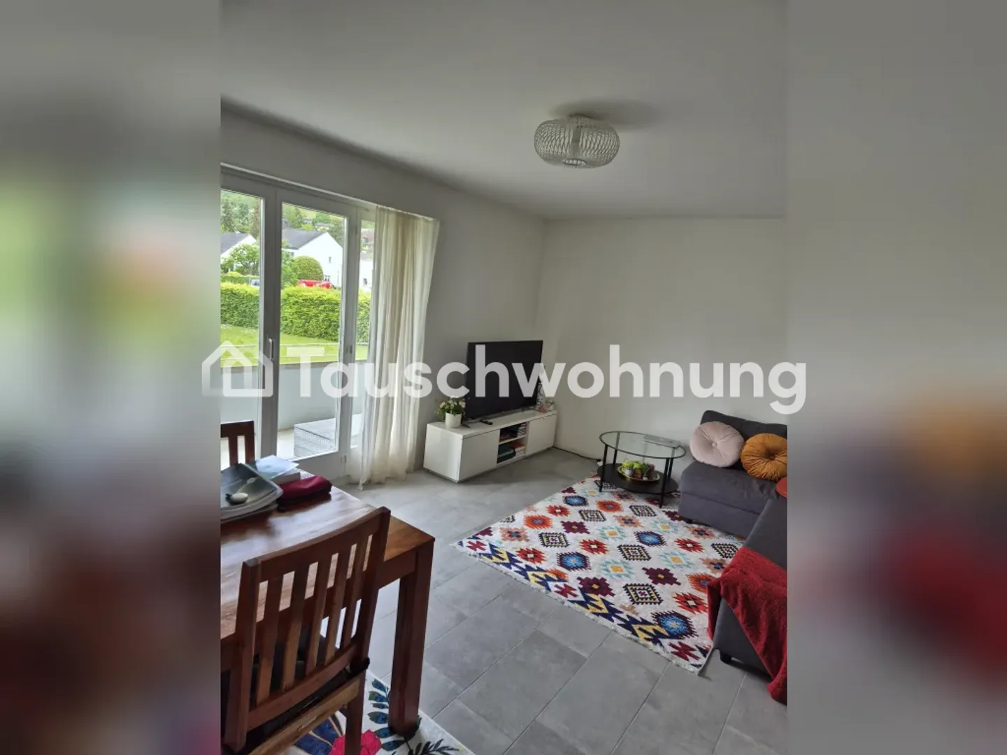 Charmante Wohnung in Oberengstringen - Foto 2 von 7