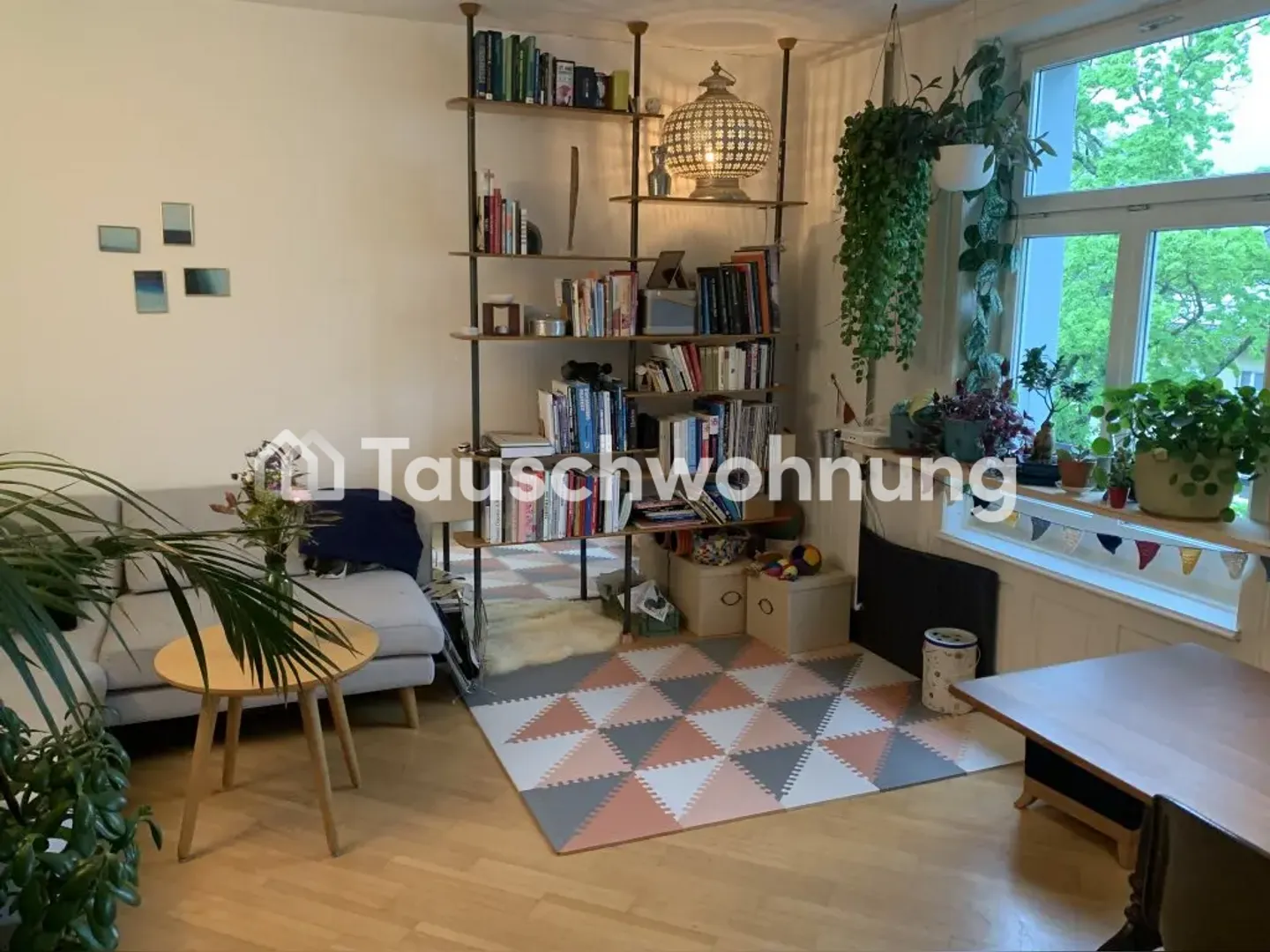 Very Bright, 3.5 Room Apartment against 4 Room Apartment - Photo 1 of 4