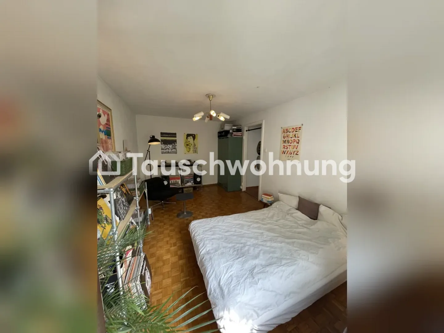 Charming 1.5 Room Apartment with Balcony - Photo 3 of 9