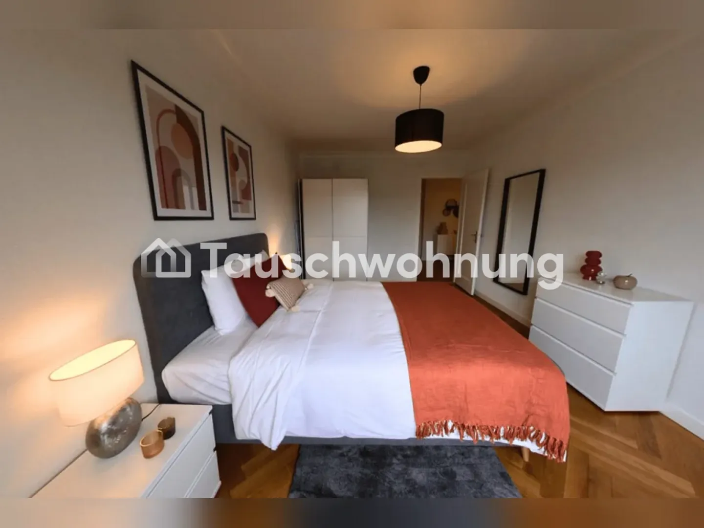 Spacious Apartment with River View - Photo 3 of 6
