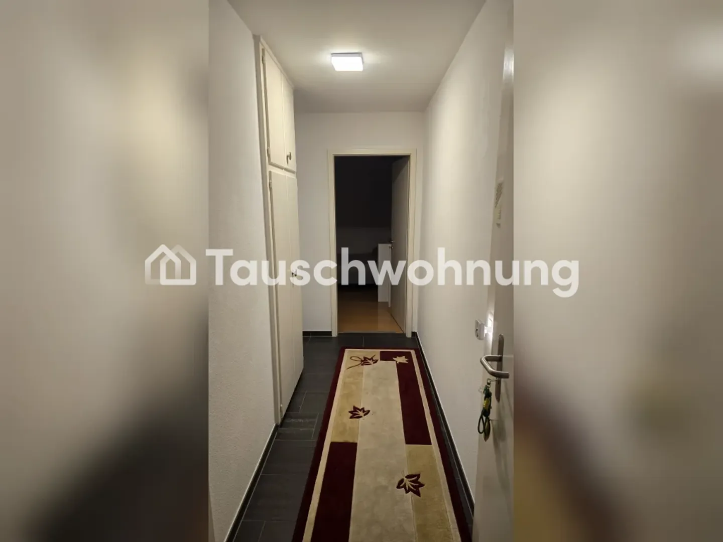 Cozy Apartment with Lake View - Photo 6 of 11