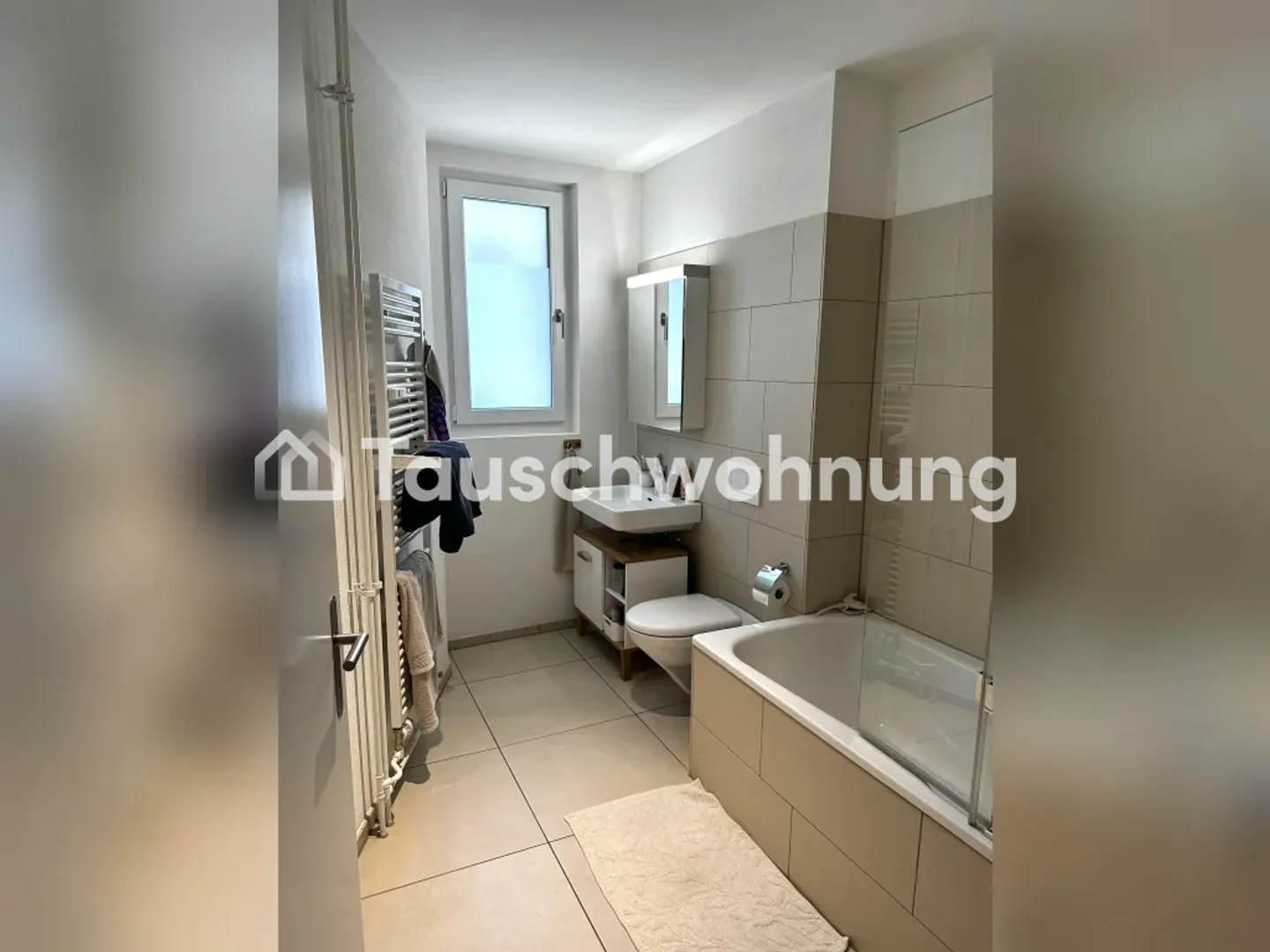 Appartement ancien rénové de 3,5 pièces, central dans le quartier 5 - Photo 2 sur 10