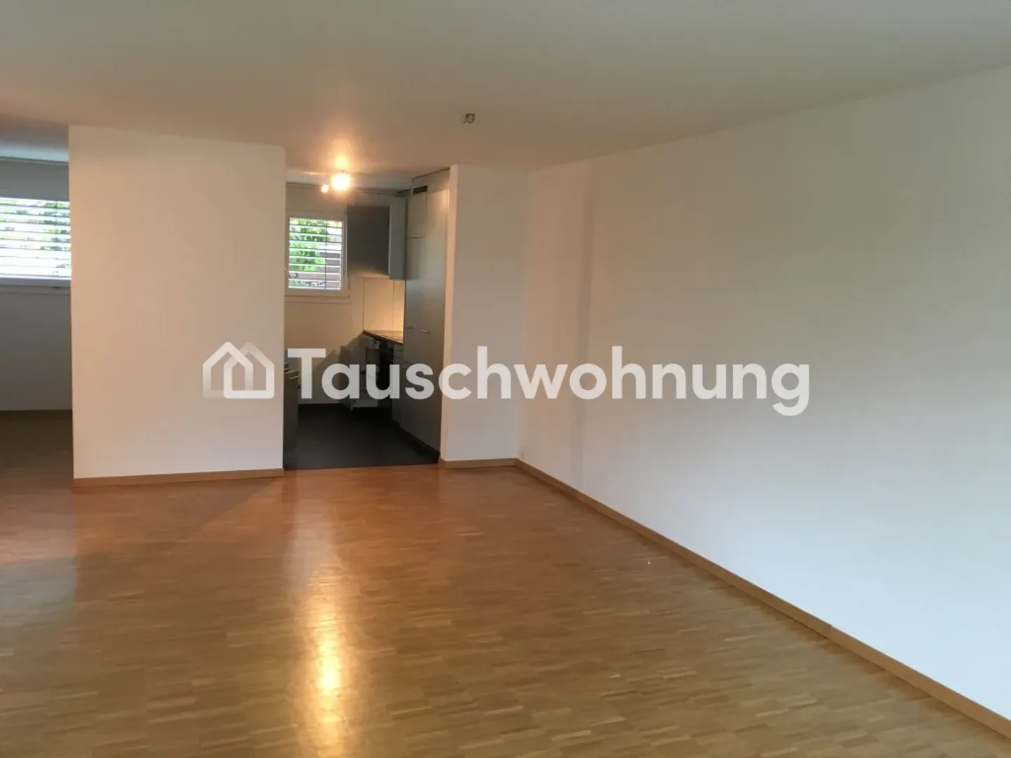 Appartement en duplex de 4,5 pièces à Zurich, District 11 à échanger - Photo 5 sur 9