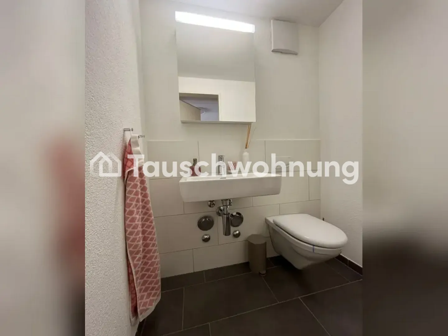 Exchange 3.5 rooms near the barracks area for an apartment with balcony - Photo 3 of 10