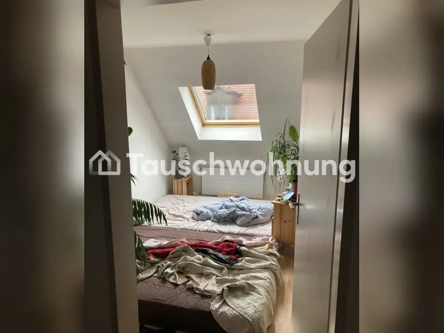 Appartement sous les combles à Wipkingen avec vue sur la ville et beaucoup de lumière ! - Photo 2 sur 5