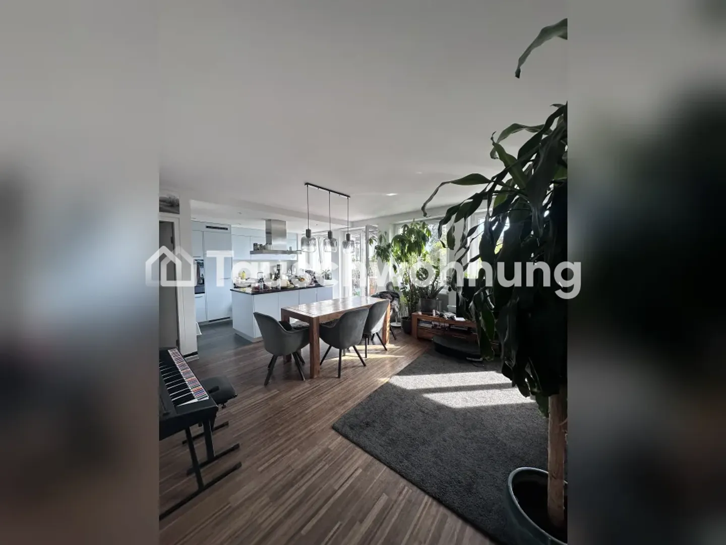 Moderno soleggiato 4.5 contro 5.5 in 8032 - Foto 1 di 2