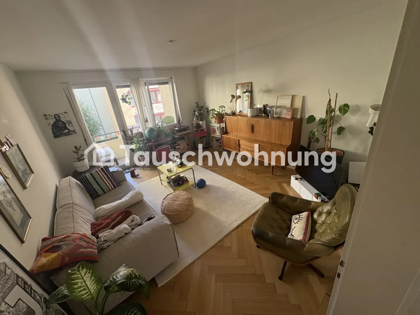 Beautiful 2.5 room old building apartment near Schaffhauserplatz - Photo 1 of 2