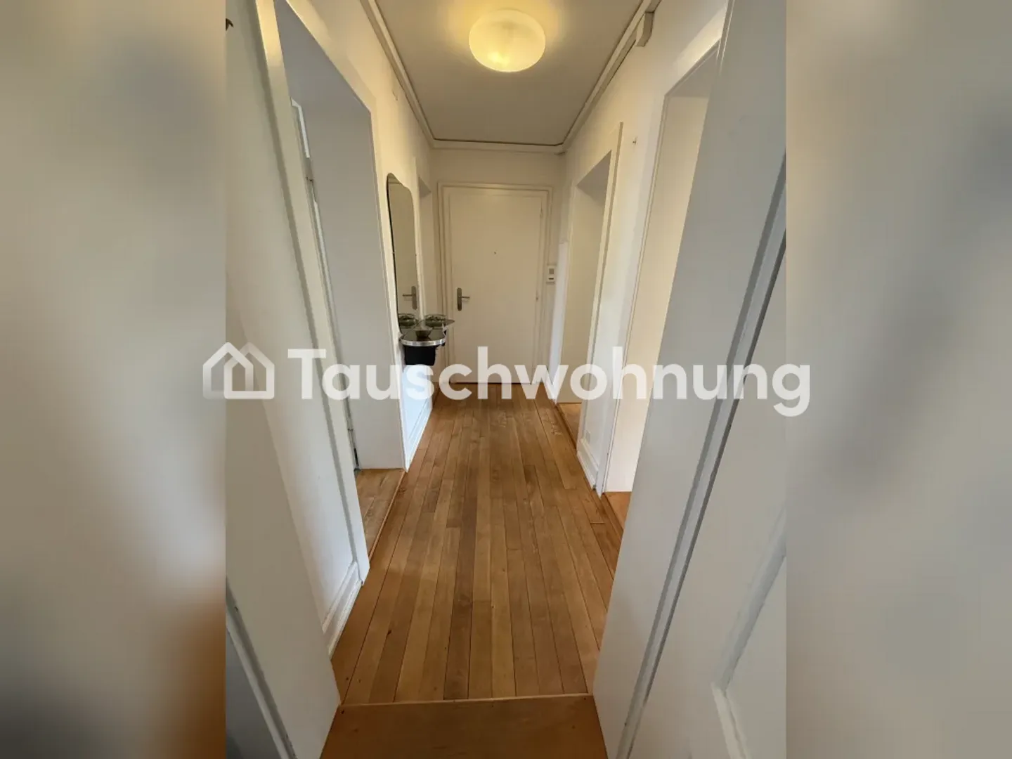 3-room apartment in a historic building in District 3 - Photo 2 of 10
