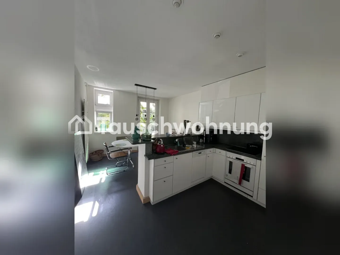 beautiful old-style apartment in district 3 - Photo 3 of 6
