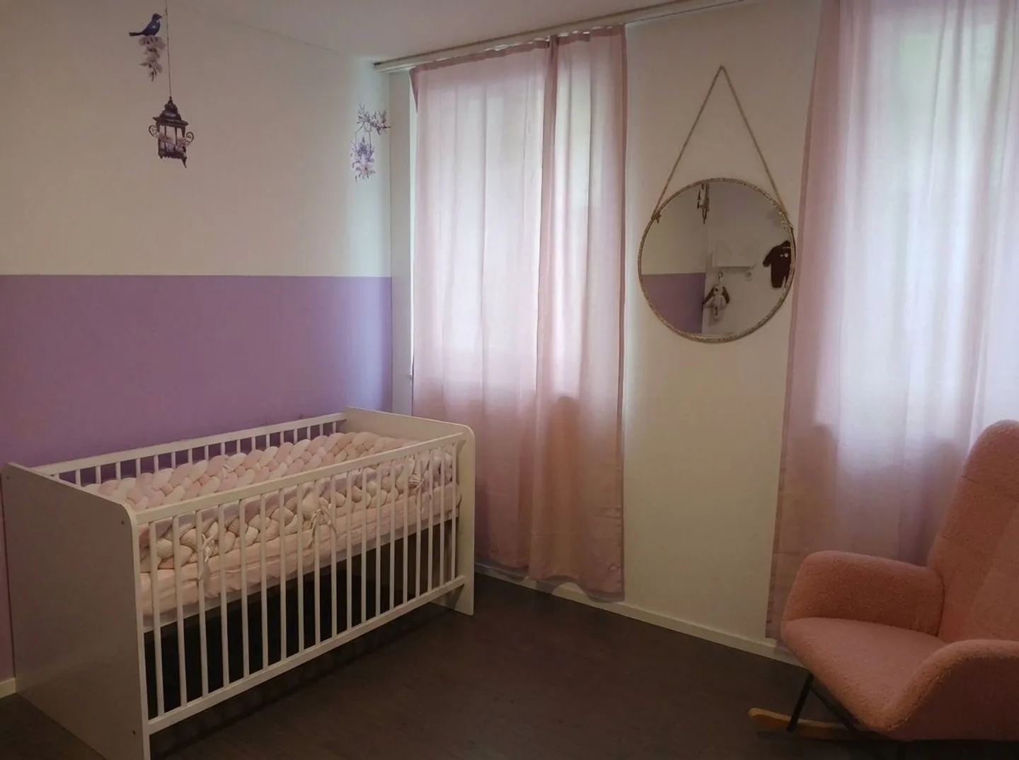 Helle 4.5-Zimmer-Wohnung mit Bergblick in Mollis mieten - Foto 4 di 9