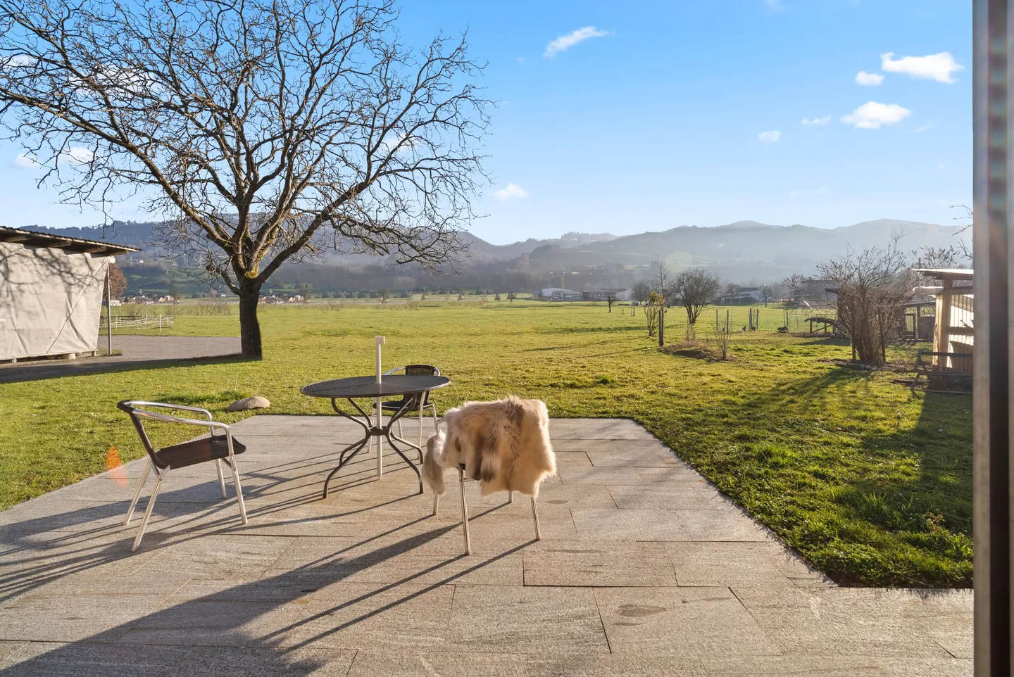 Detached 3-room house with natural view in Lachen for rent - Photo 8 of 8