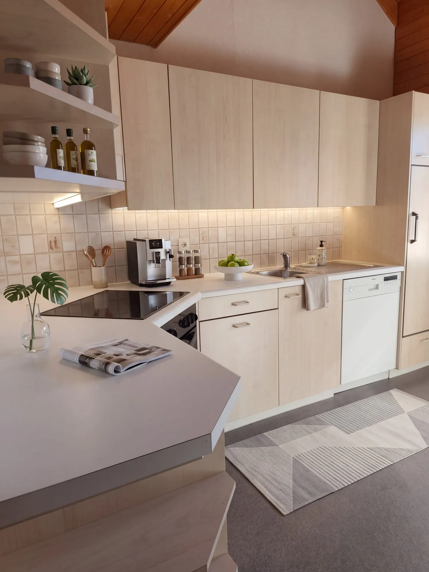 Appartement sous les toits lumineux de 3,5 pièces avec vue à Wald AR à louer - Photo 2 sur 8