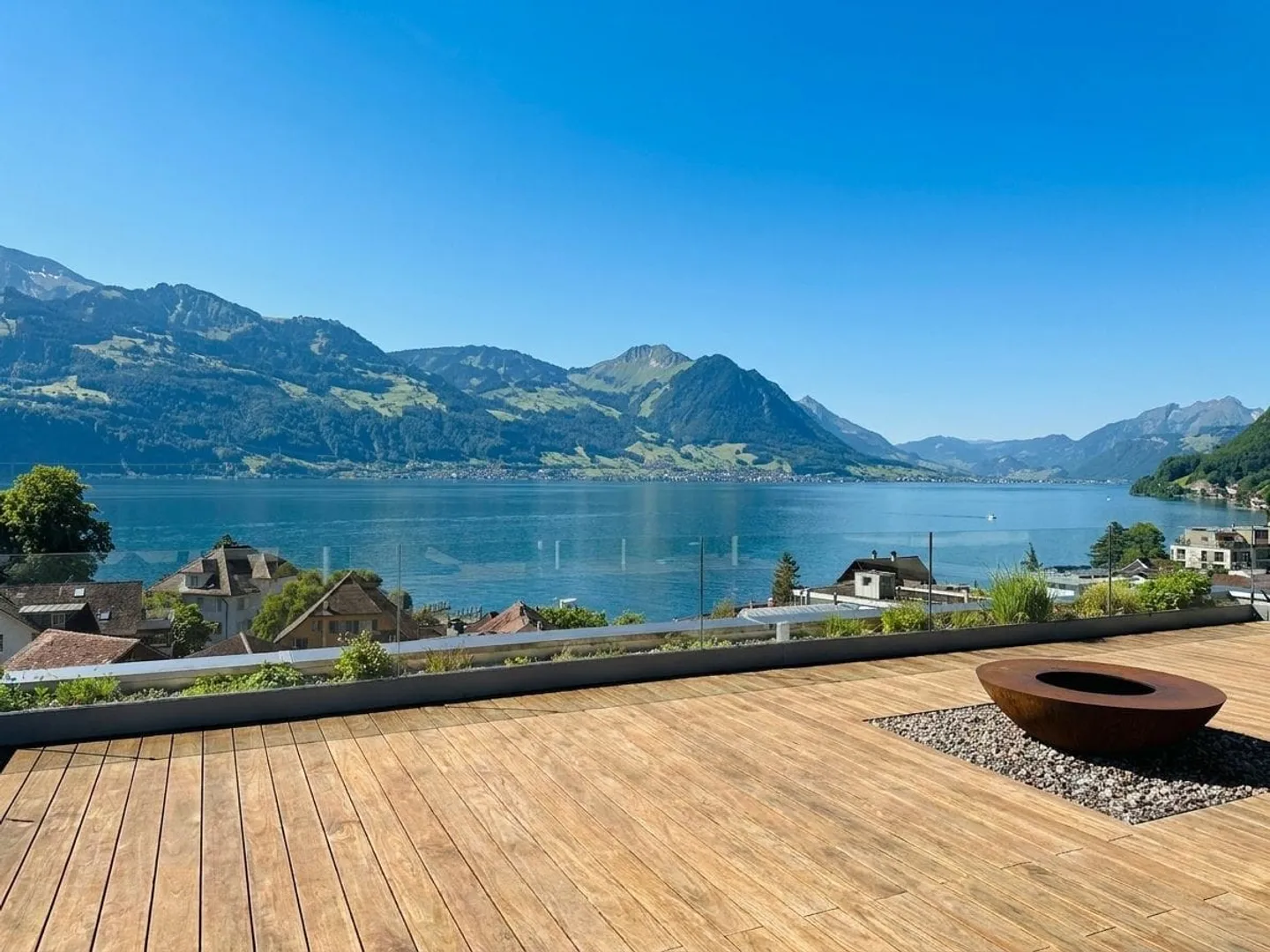 Maisonette di 5,5 stanze con vista lago non ostacolata, Gersau - Foto 1 di 13
