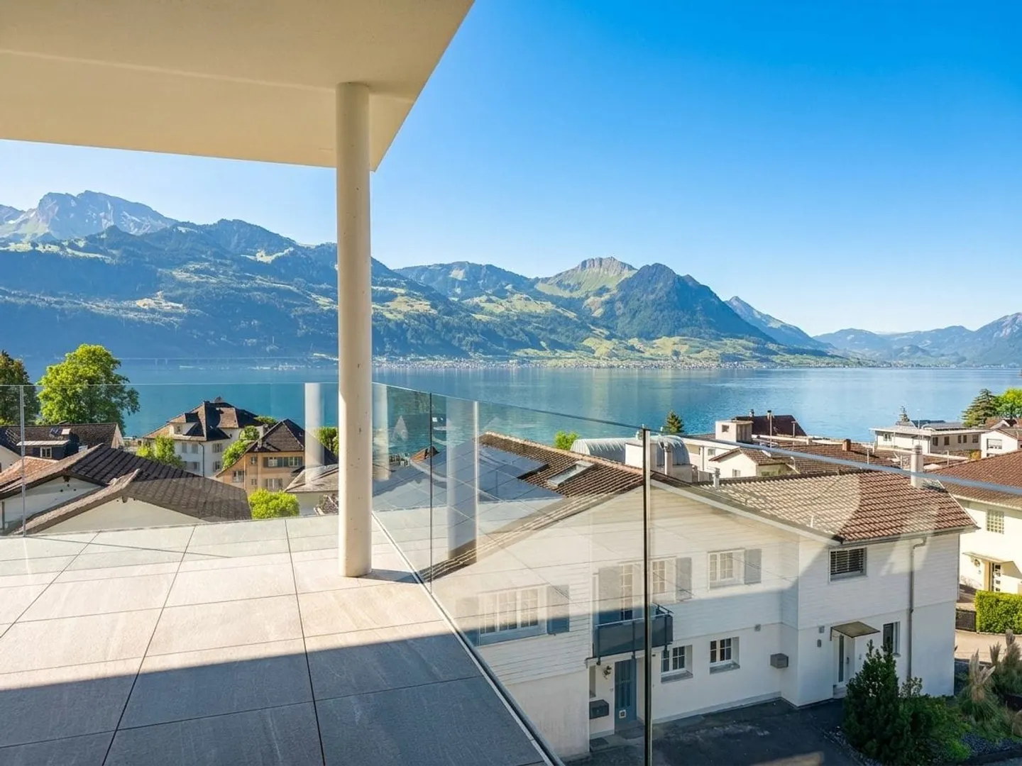Maisonette de 5,5 pièces avec vue imprenable sur le lac, Gersau - Photo 2 sur 13