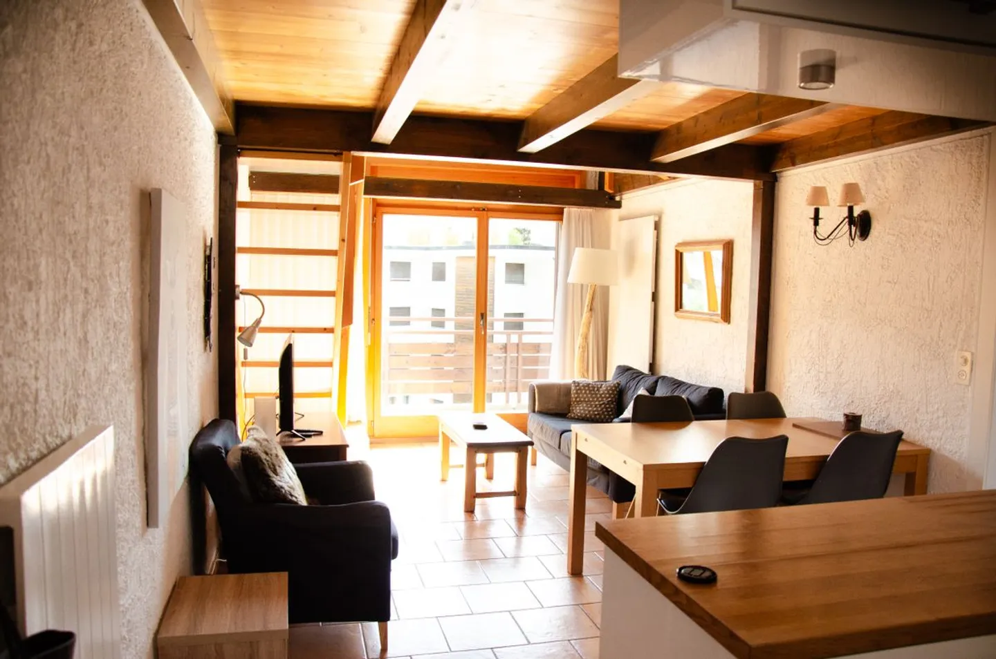 Charming 3.5 room duplex with direct access to the slopes and indoor parking - Photo 2 of 13