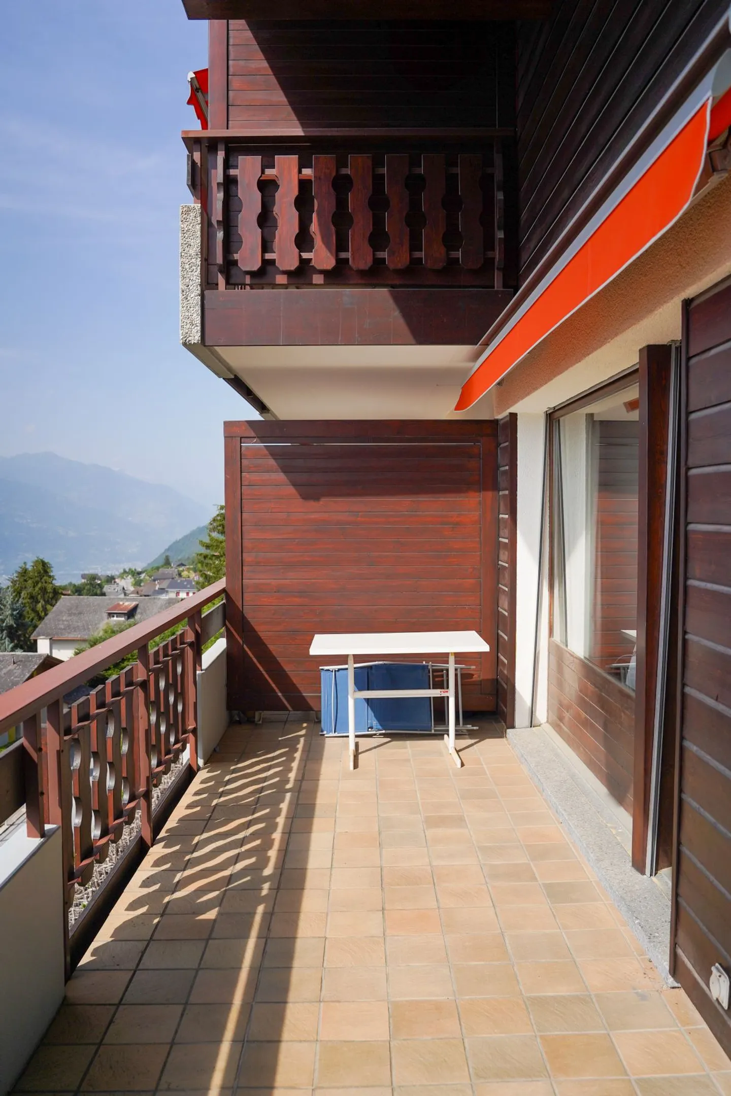 Charmante 3,5-Zimmer-Wohnung mit atemberaubendem Blick auf die Alpen in Chermignon d'en Haut - Foto 4 von 13