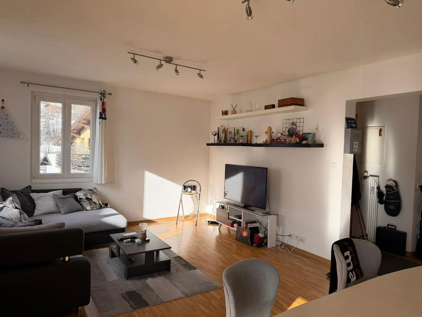 In affitto - Superbo appartamento 3.5 nel cuore di Saint-Romain - Foto 2 di 12